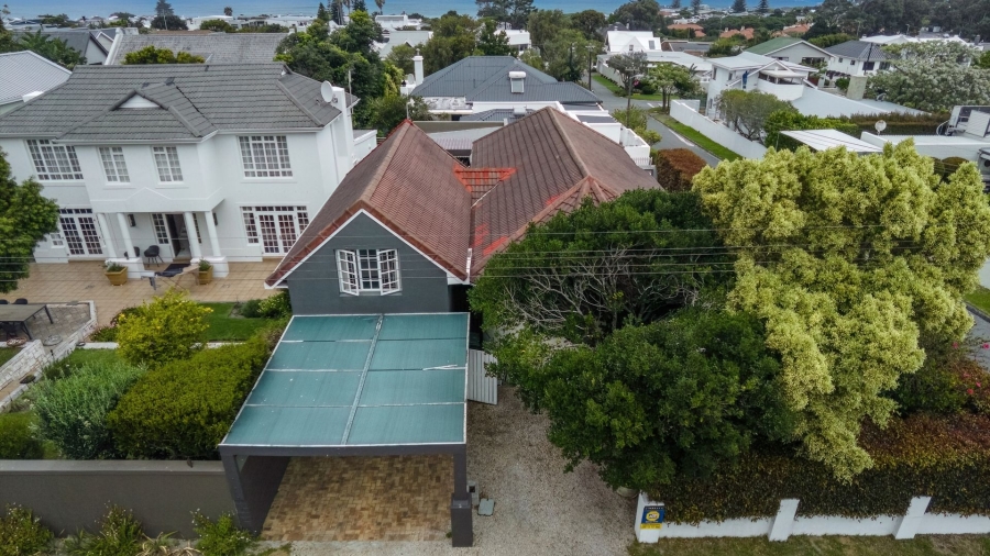 3 Bedroom Property for Sale in Voelklip Western Cape